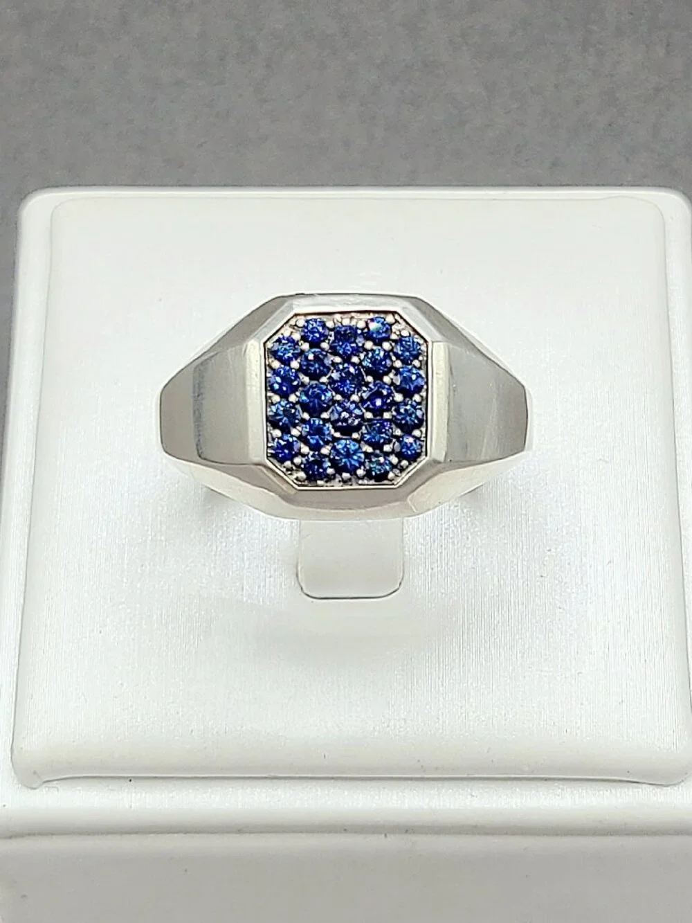 David Yurman Streamline Signet Ring w/ Blue Sapphires - 14mm - Size 9